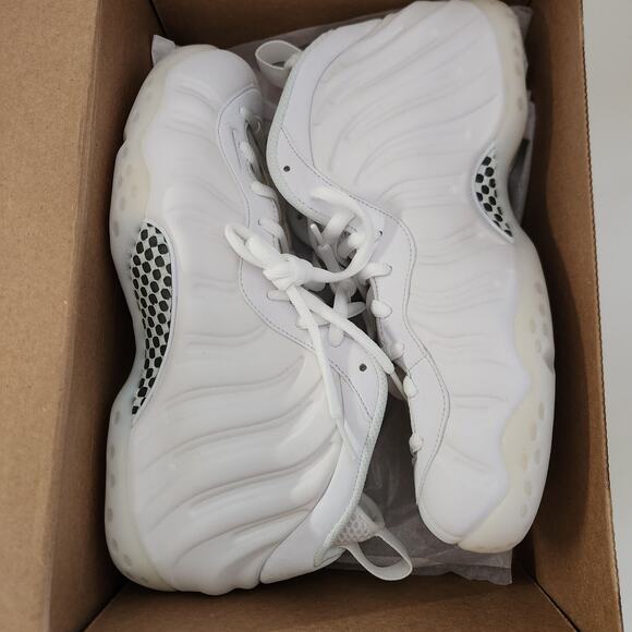 White/White Nike Air Foamposite One Sneaker Men\'s US 9.5 main image 8